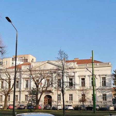 Casa Clau Apartment Arad Exterior photo